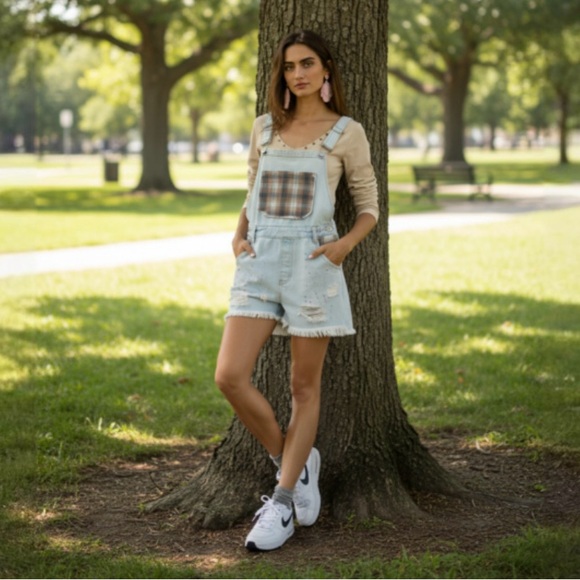 POL DYLAN Stylish Light Blue Denim Short Overalls with Plaid Pockets NWOT - Picture 5 of 7